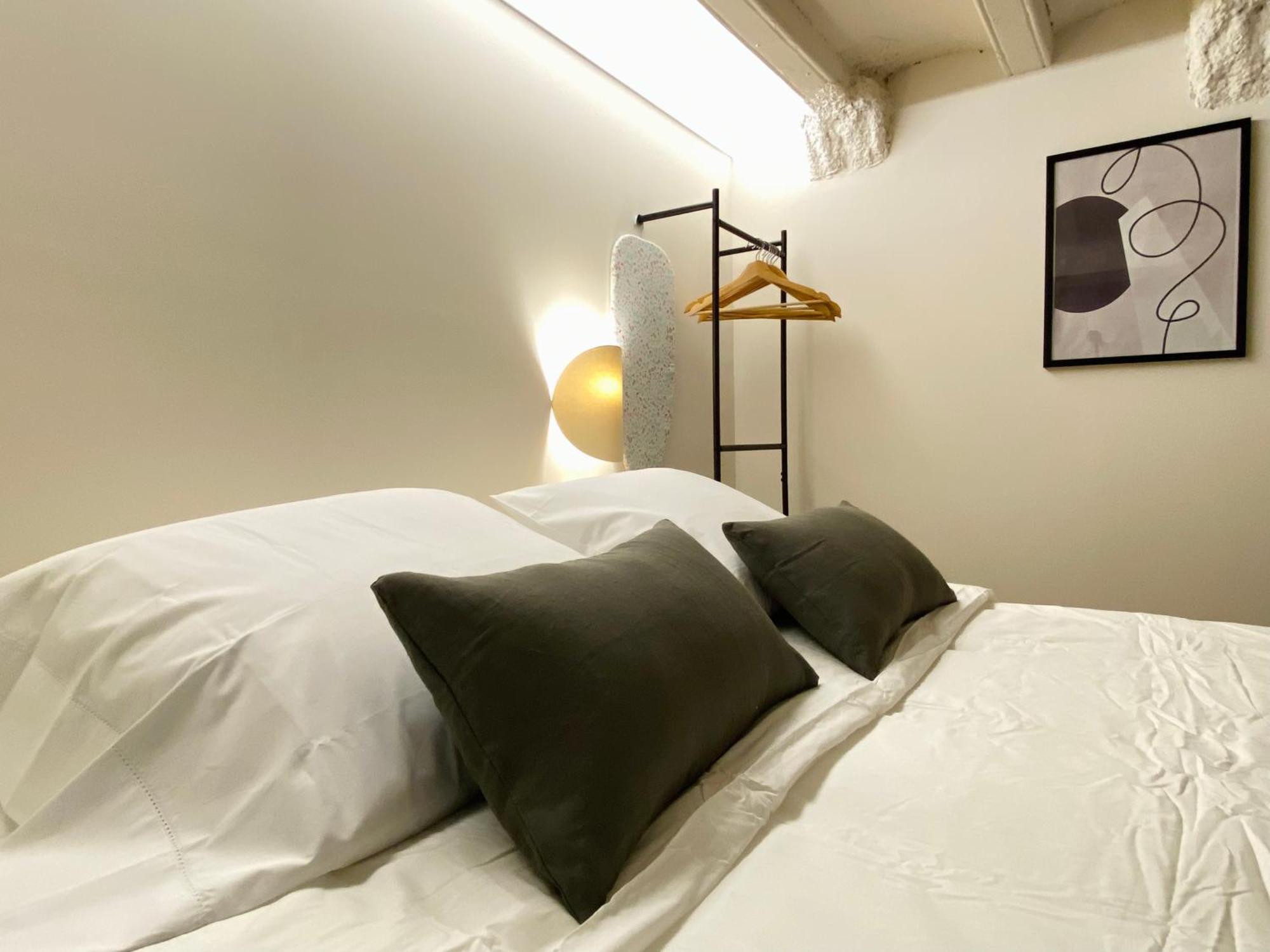 Urban Design Apartments & Studios Barcellona Esterno foto