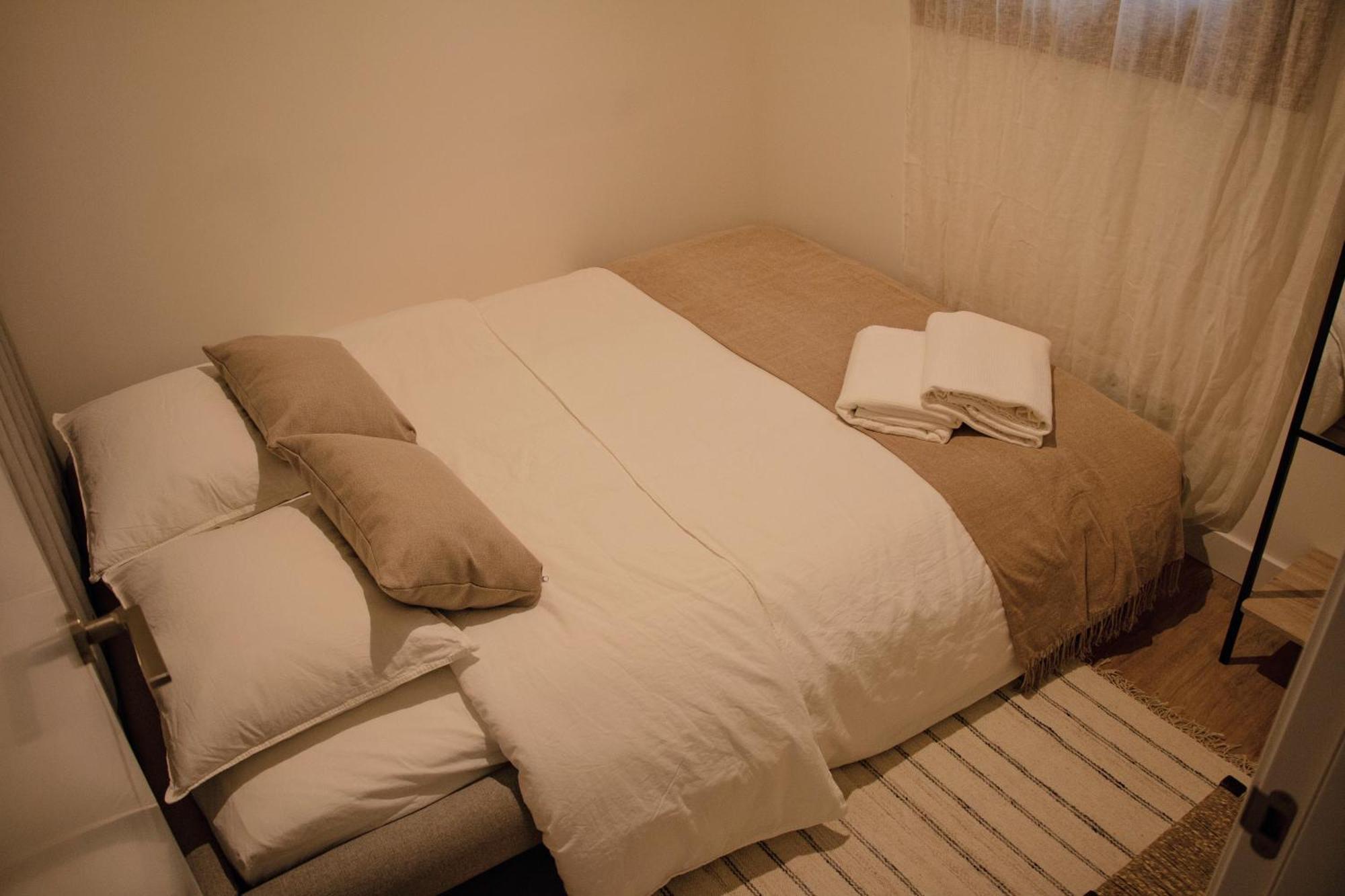 Urban Design Apartments & Studios Barcellona Esterno foto